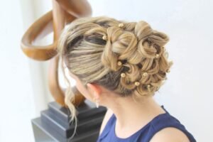 coiffure de mariée avec chignon à Mont-de-Marsan