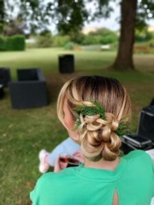 chignon de mariage élégant à Mont-de-Marsan bohème